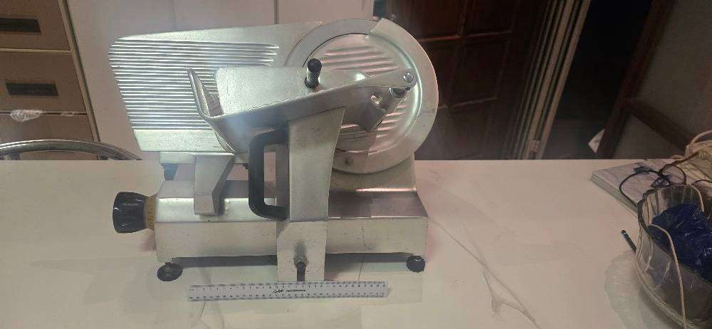 ABM DELI SLICER STAINLESS STEEL READY TO WORK