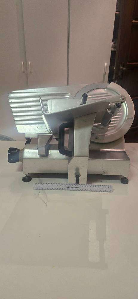 ABM DELI SLICER STAINLESS STEEL READY TO WORK