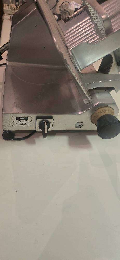 ABM DELI SLICER STAINLESS STEEL READY TO WORK
