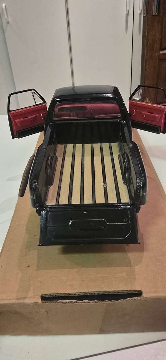 ERTL AMERICAN MUSCLE 78 DODGE WARLOCK DIE CAST SCALE 1/18
