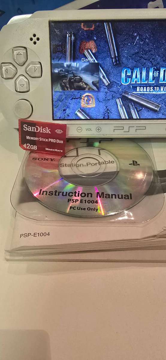 PSP STREET E1004 BUNDLE