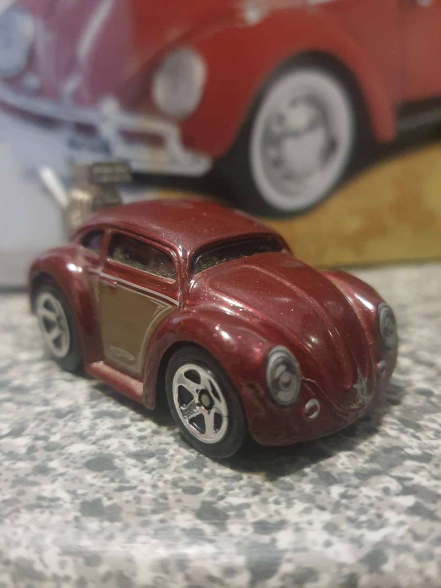 HOT WHEELS VOLKSWAGEN BEETLE