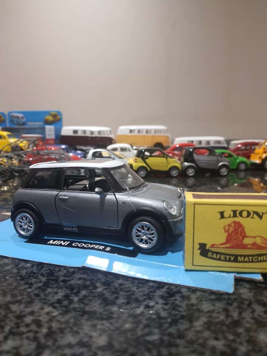 MINI COOPER (J585)