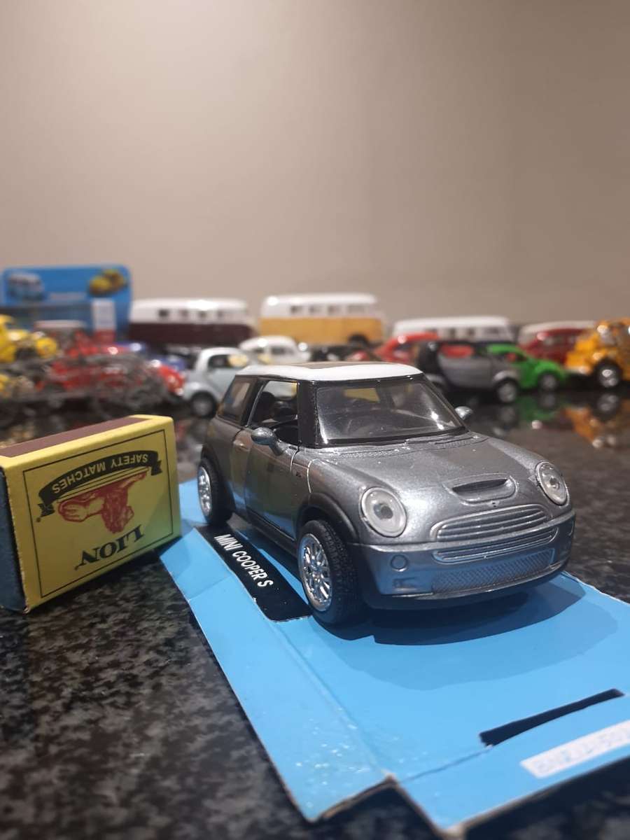 MINI COOPER (J585)