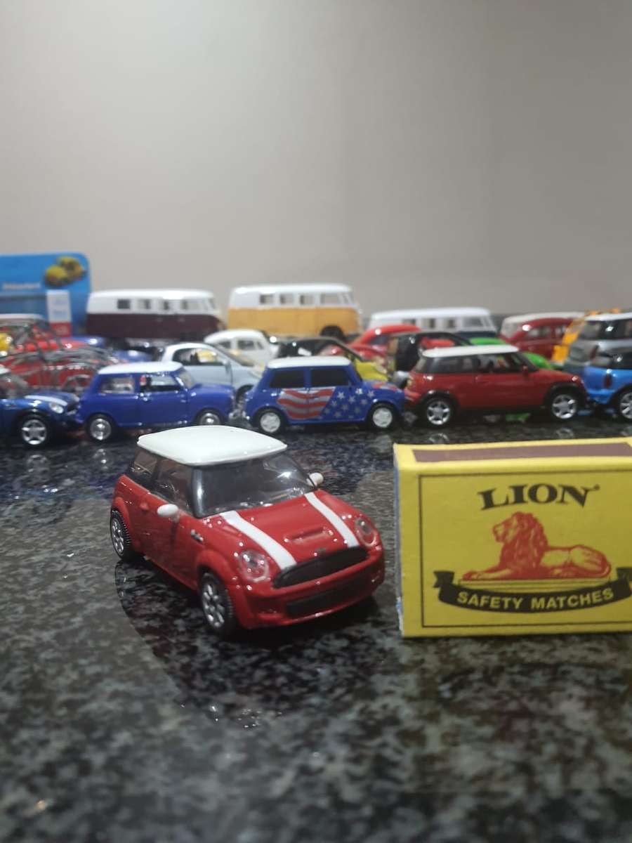 BURAGO MINI COOPER S 1/43 (J595)
