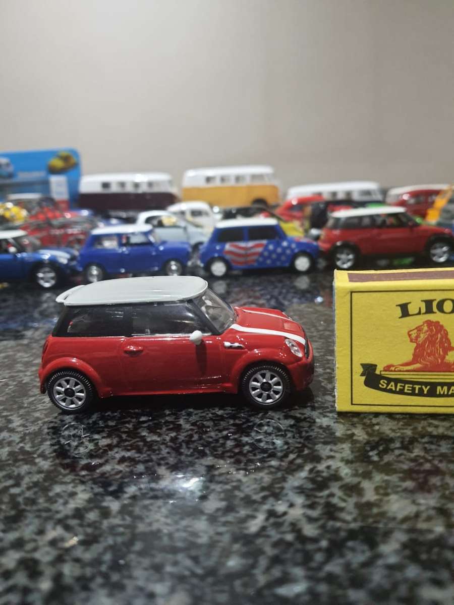BURAGO MINI COOPER S 1/43 (J595)