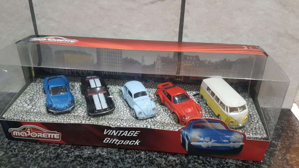 MAJORETTE VINTAGE GIFT SET - BEETLE, PORSCH, MUSTANG