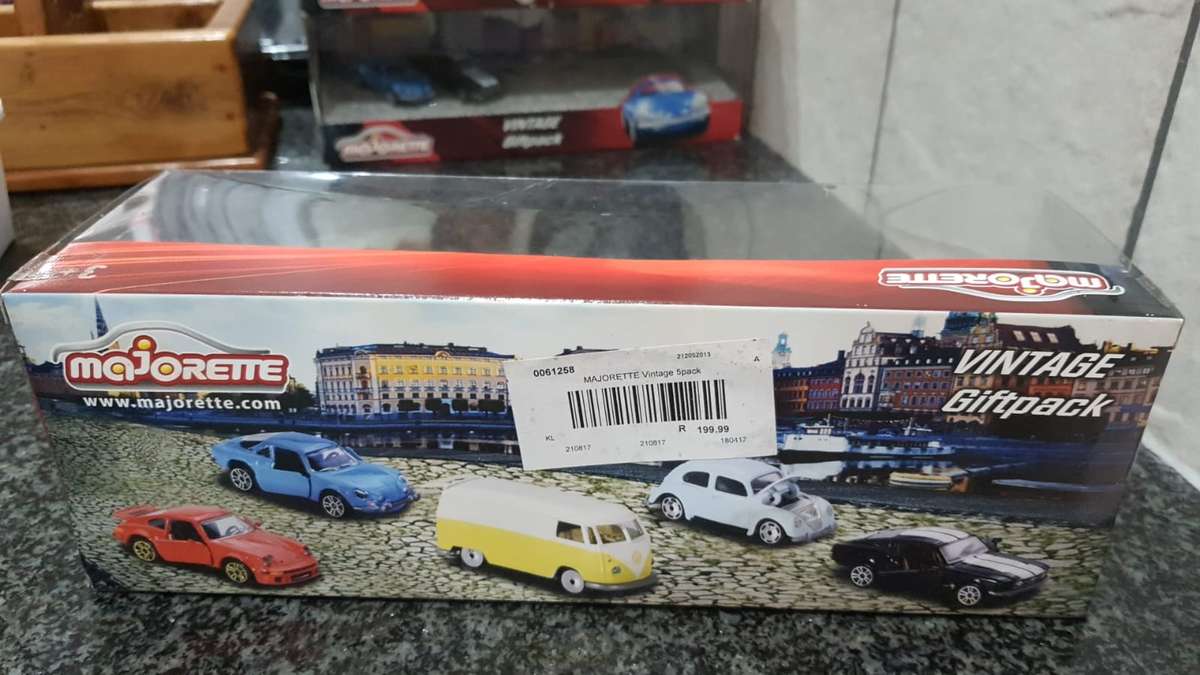 MAJORETTE VINTAGE GIFT SET - BEETLE, PORSCH, MUSTANG