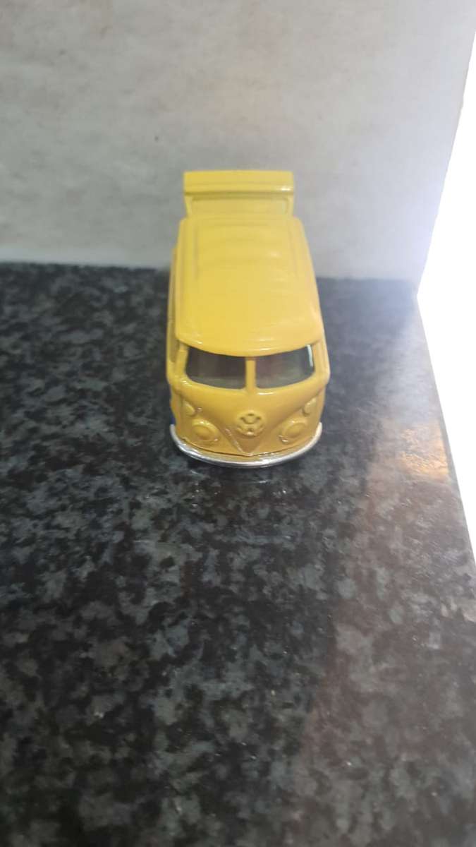 HOTWHEELS KOOL KOMBI