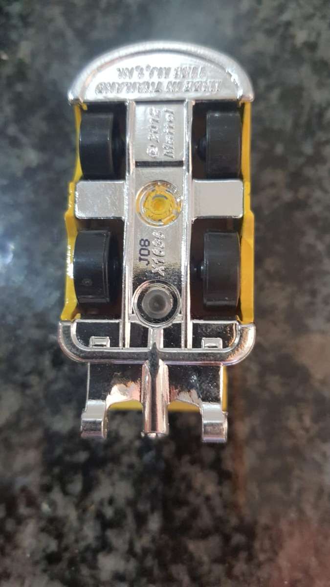 HOTWHEELS KOOL KOMBI