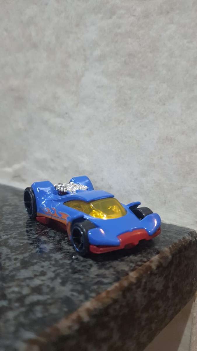 HOTWHEELS VULTURE (A082)
