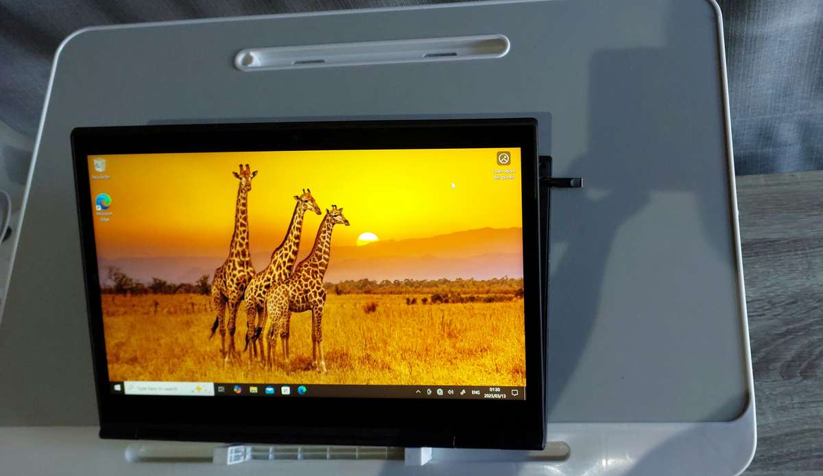 Lenovo ThinkPad X1 Yoga 3rd Gen  Ultimate 2-in-1 Powerhouse with Original Rechargeable Stylus