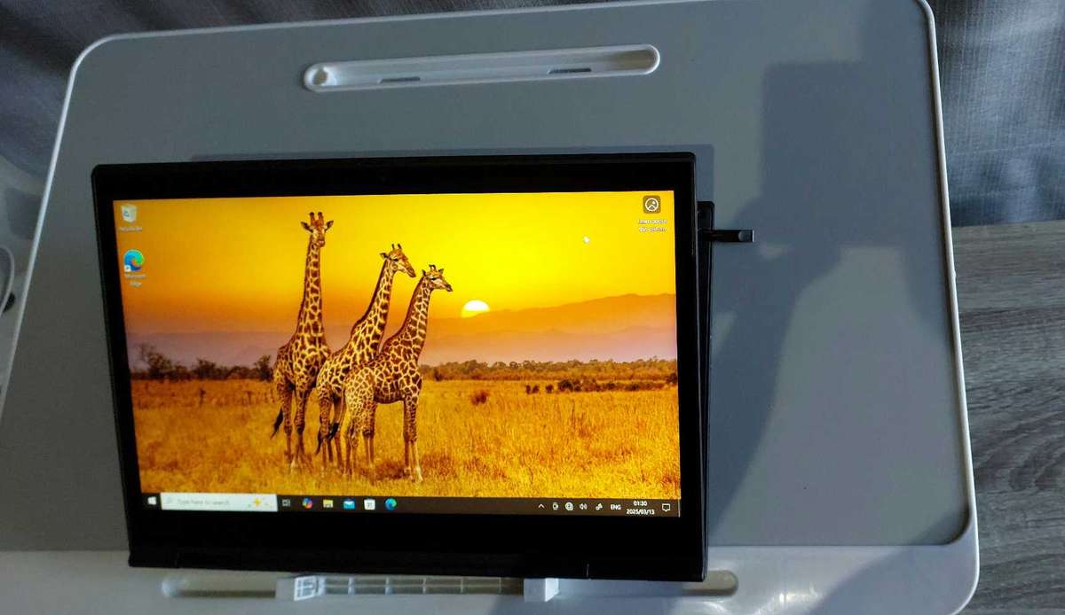 Lenovo ThinkPad X1 Yoga 3rd Gen  Ultimate 2-in-1 Powerhouse with Original Rechargeable Stylus