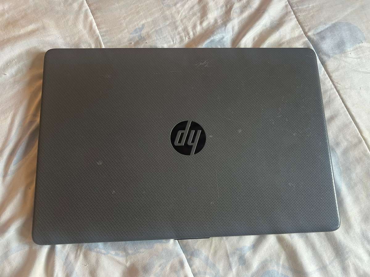 HP 150 G8 Notebook PC
