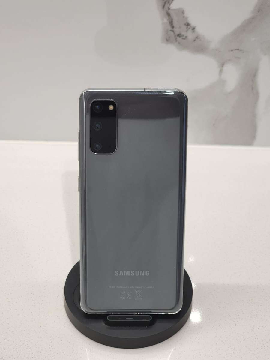 Samsung Galaxy S20 - Immaculate Condition