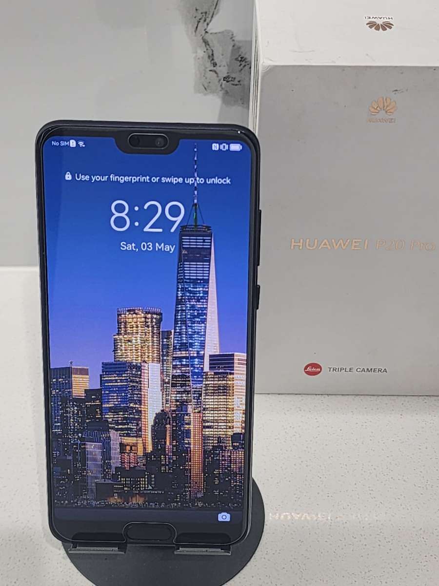 Huawei P20 Pro (128GB, Black) - OLED Display, Original Box + Cable