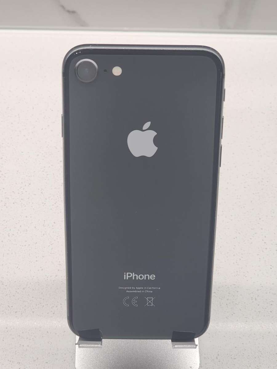 Apple iPhone 8 - 64GB - 100% Battery Health + FREE Wireless Earphones & Charging Dock!