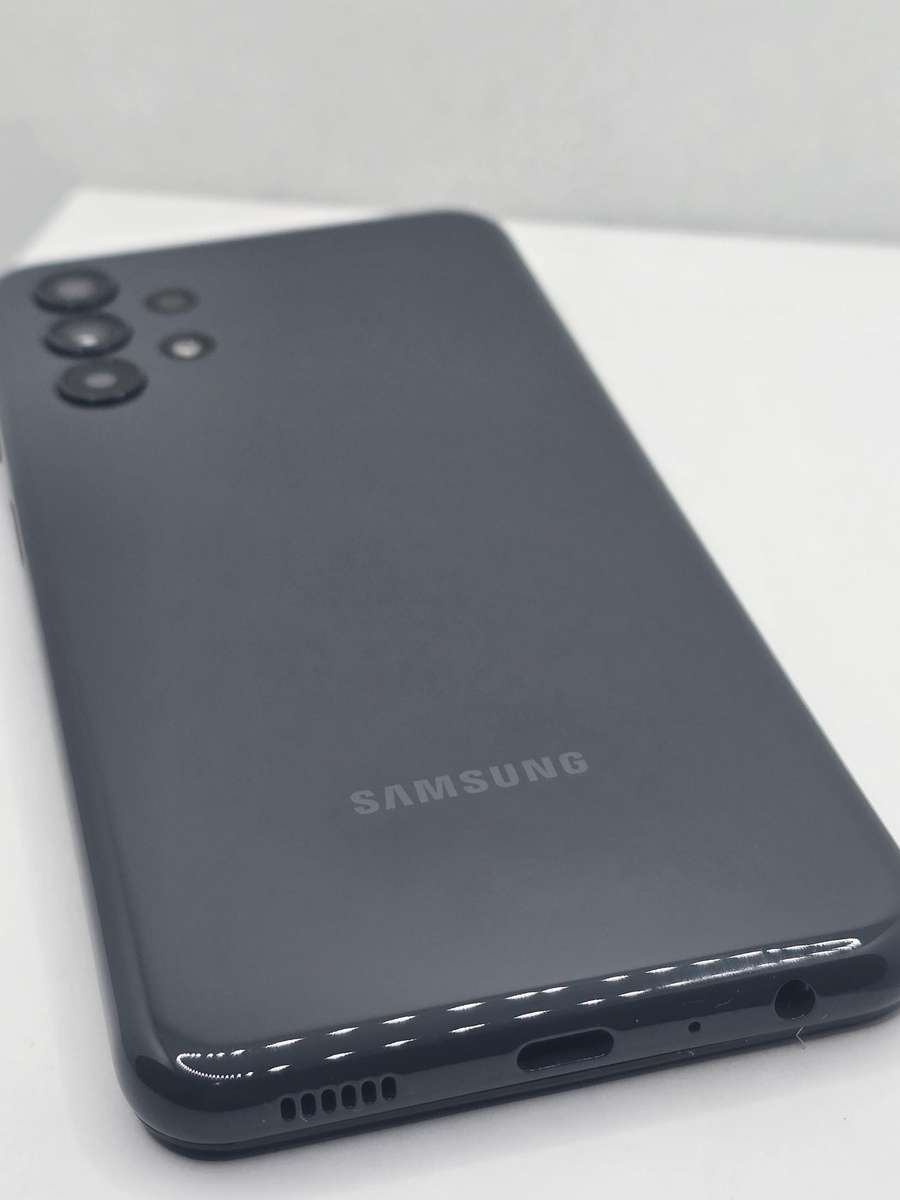 Samsung Galaxy A13  64GB  Unlocked