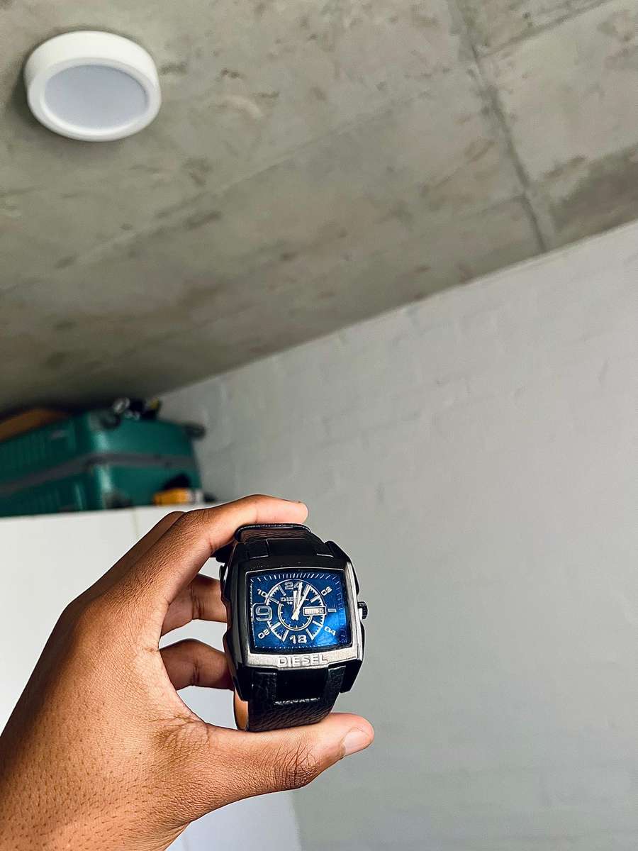 Diesel Bug Out Black Leather Strap Watch DZ1216