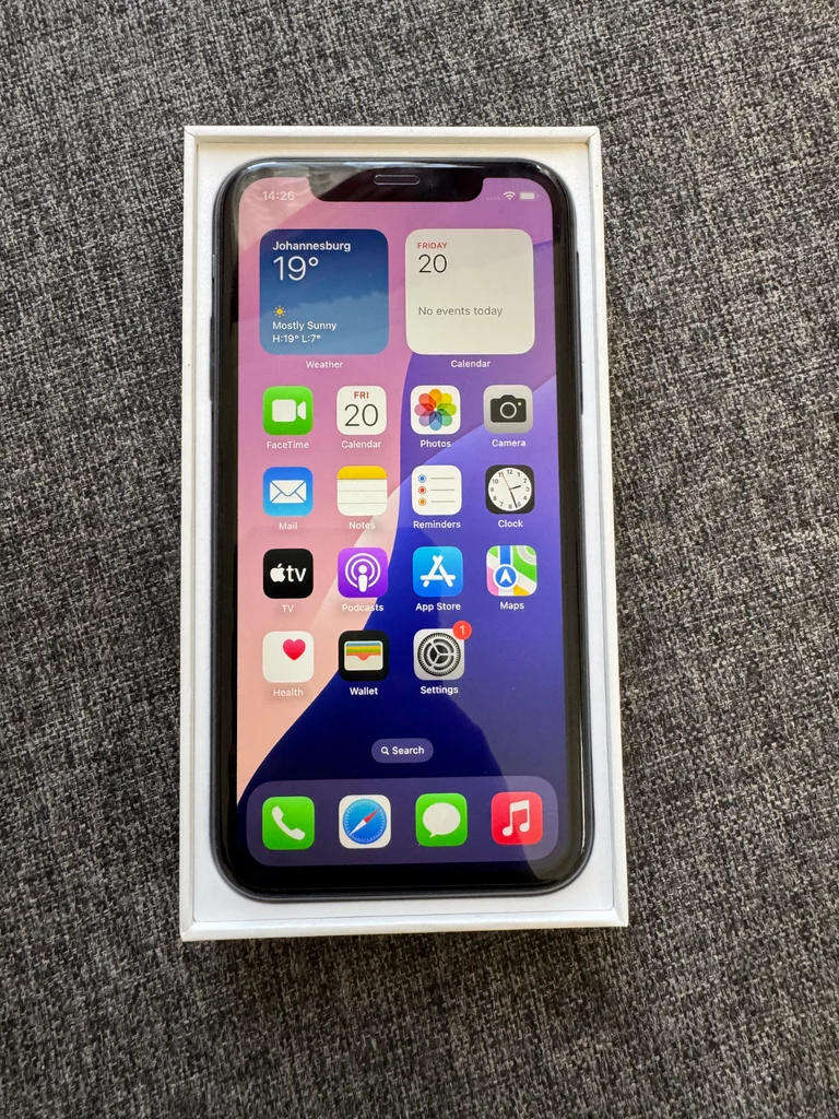 iPhone 11 - 64Gb