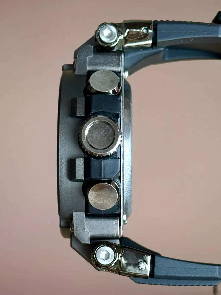 Casio G - Shock MTG B1000