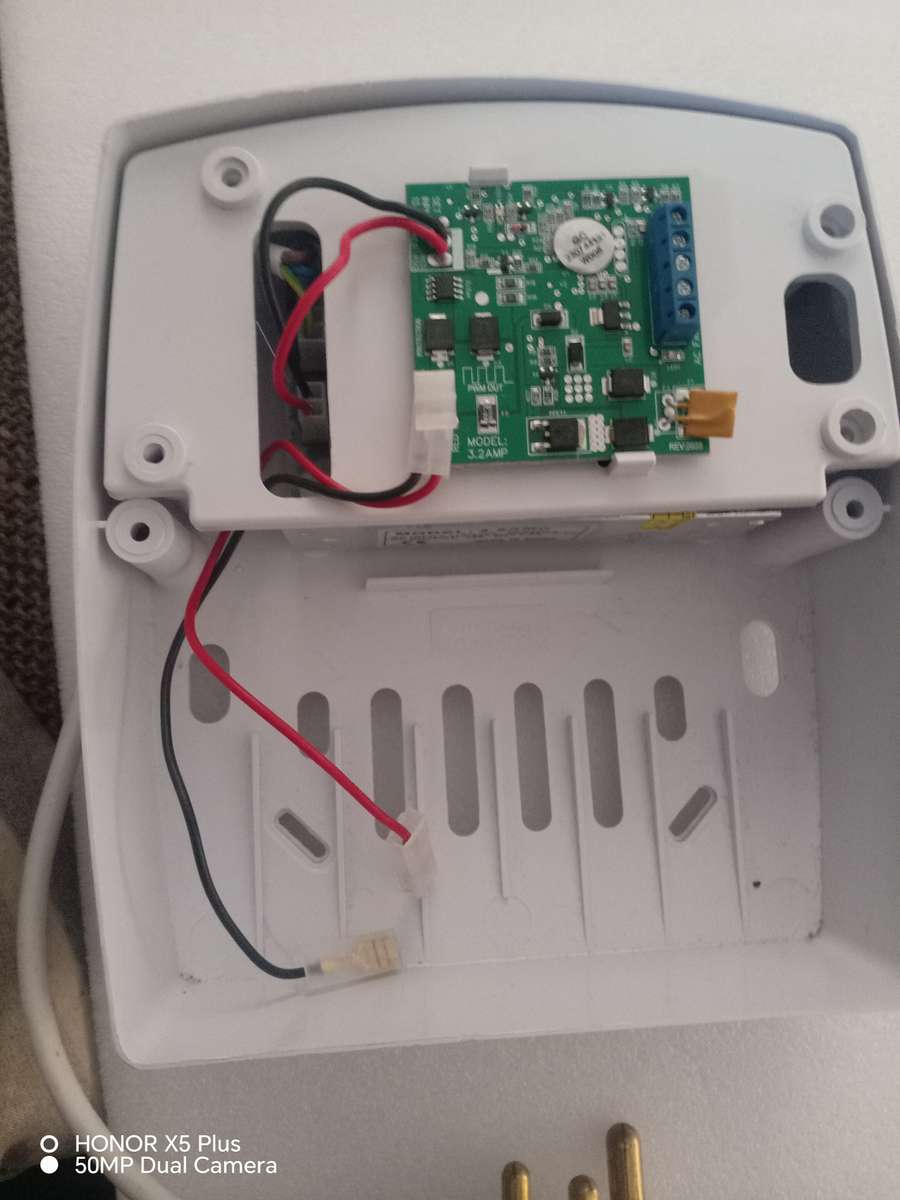 Sherlo Battery Backup Power supply