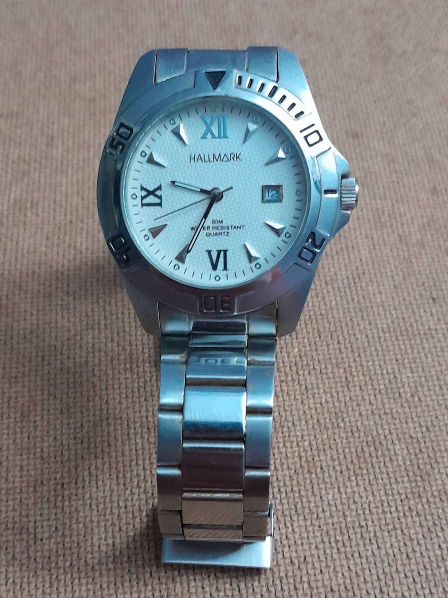Hallmark Men's Quartz Watch (50m water resistant)