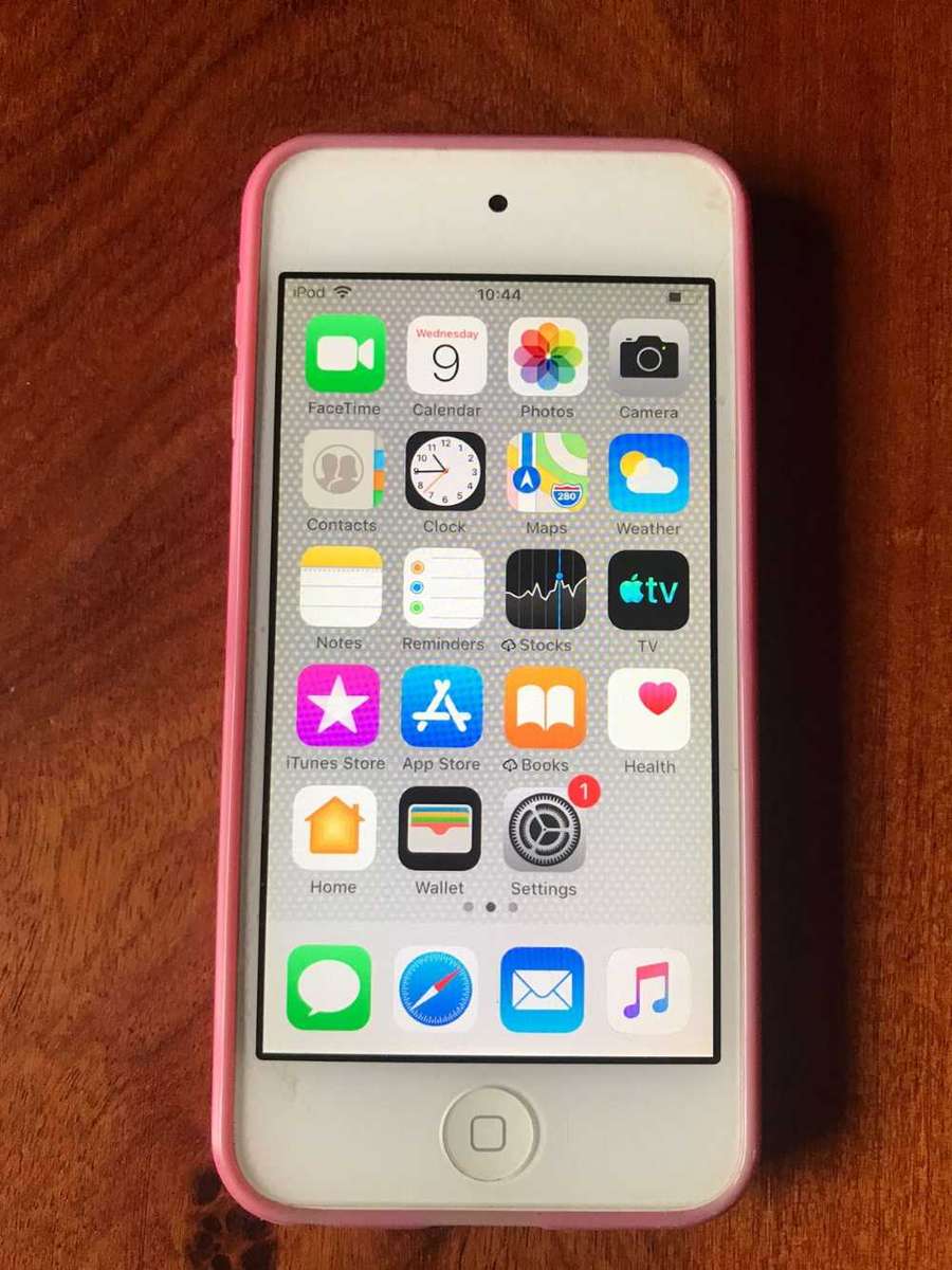 Apple iPod Touch 64GB (No charger)
