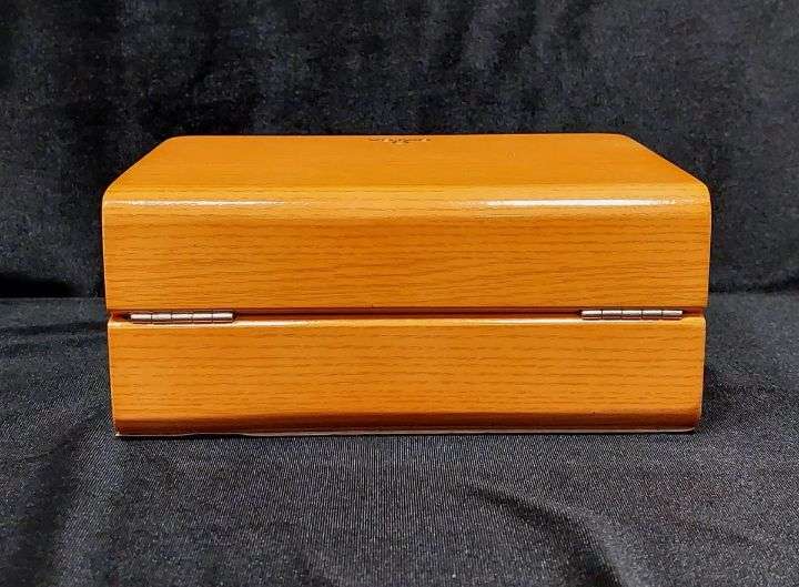 Omega Double Original New Watch Genuine Wood Box Speedmaster