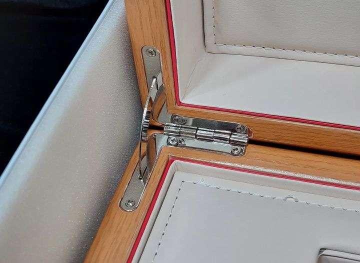 Omega Double Original New Watch Genuine Wood Box Speedmaster