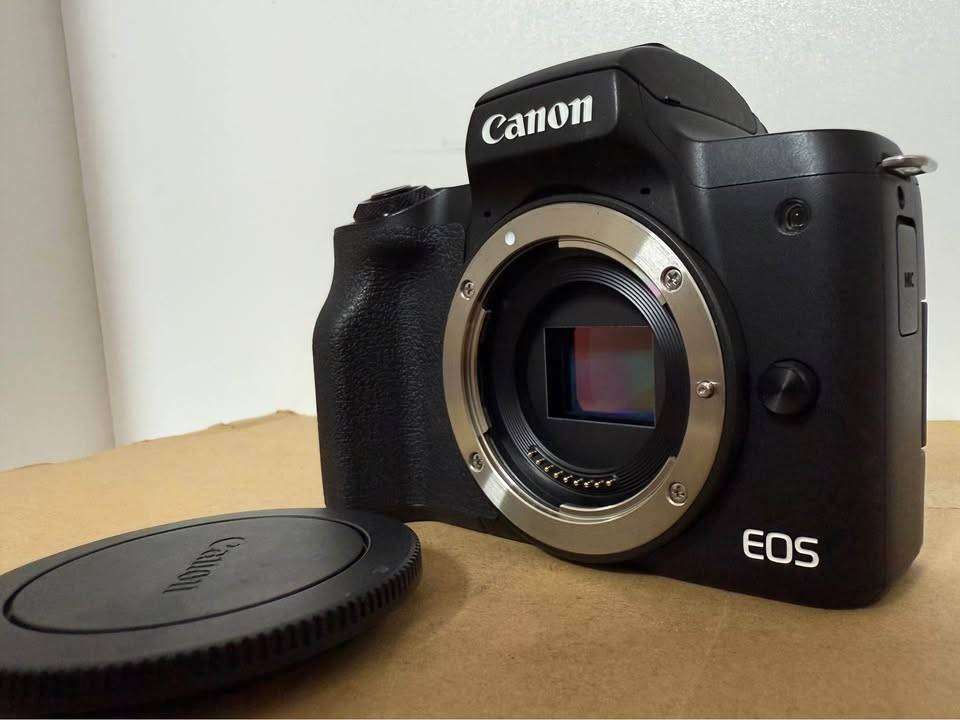 Canon EOS M50 Mark II Camera Body ( 24.1 Megapixel / 4K / WiFi / Bluetooth )