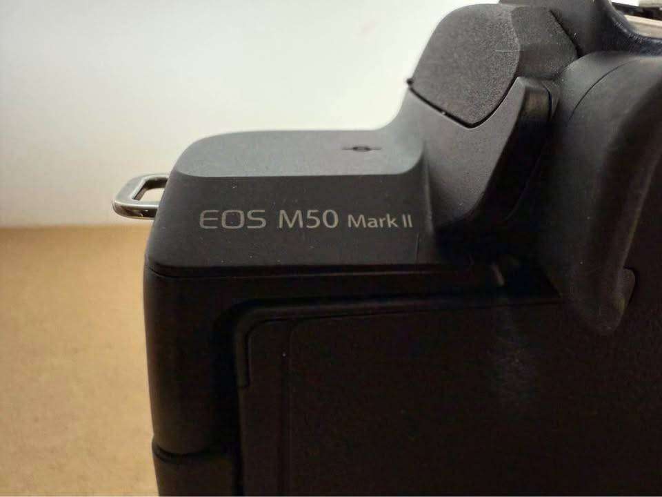 Canon EOS M50 Mark II Camera Body ( 24.1 Megapixel / 4K / WiFi / Bluetooth )