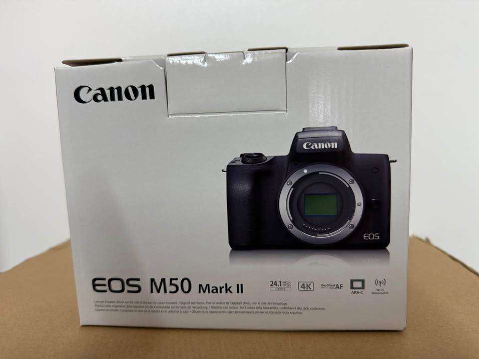Canon EOS M50 Mark II Camera Body ( 24.1 Megapixel / 4K / WiFi / Bluetooth )
