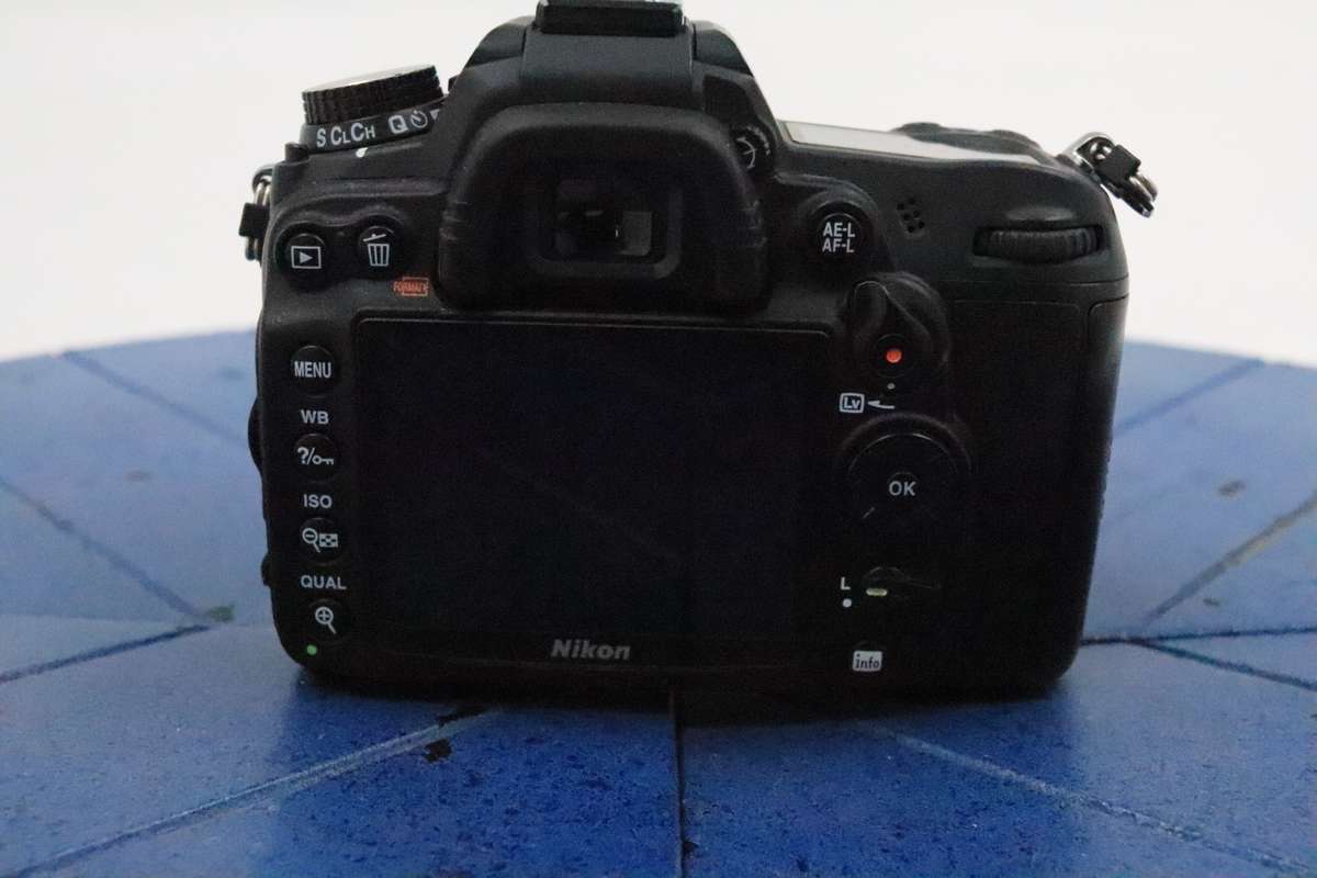Nikon D7000 DSLR Camera Body