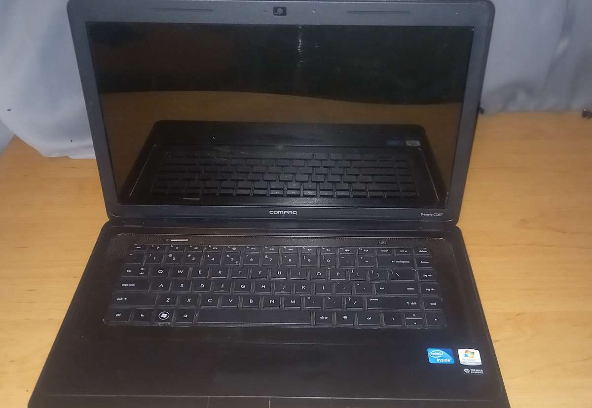 COMPAQ laptop