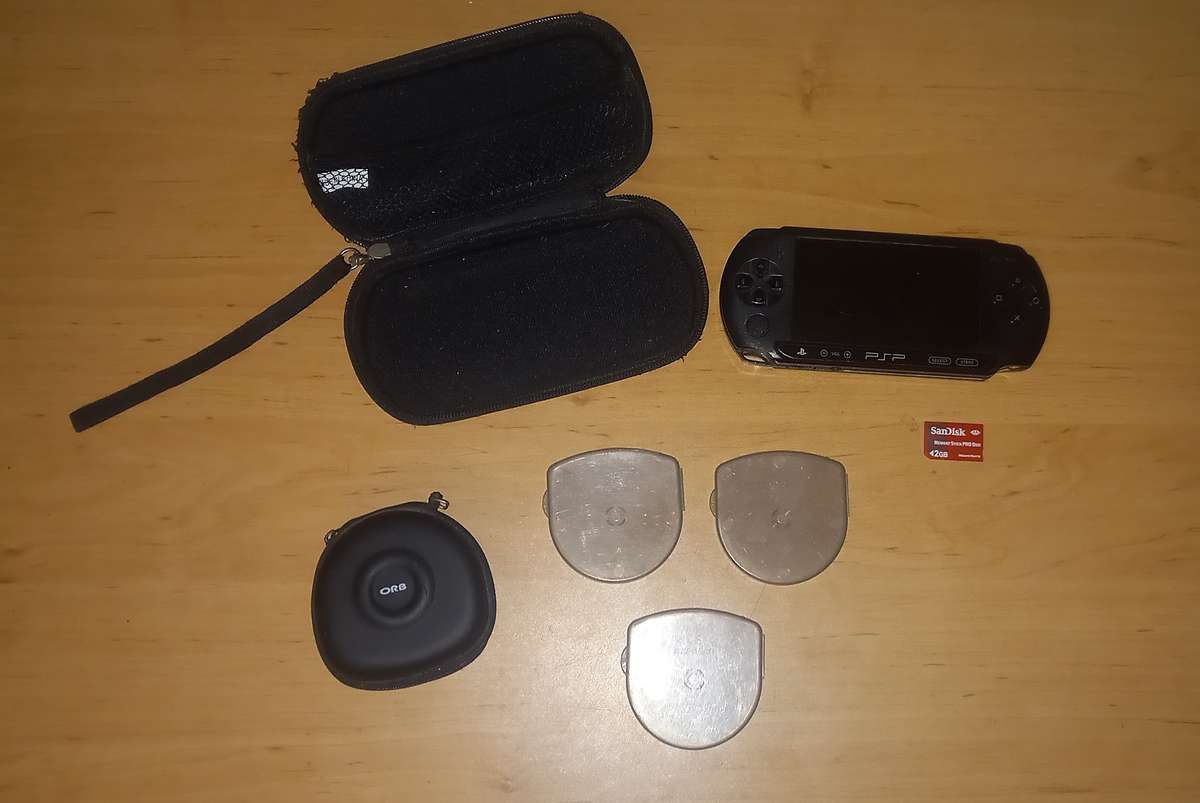 PSP Street + 19 games