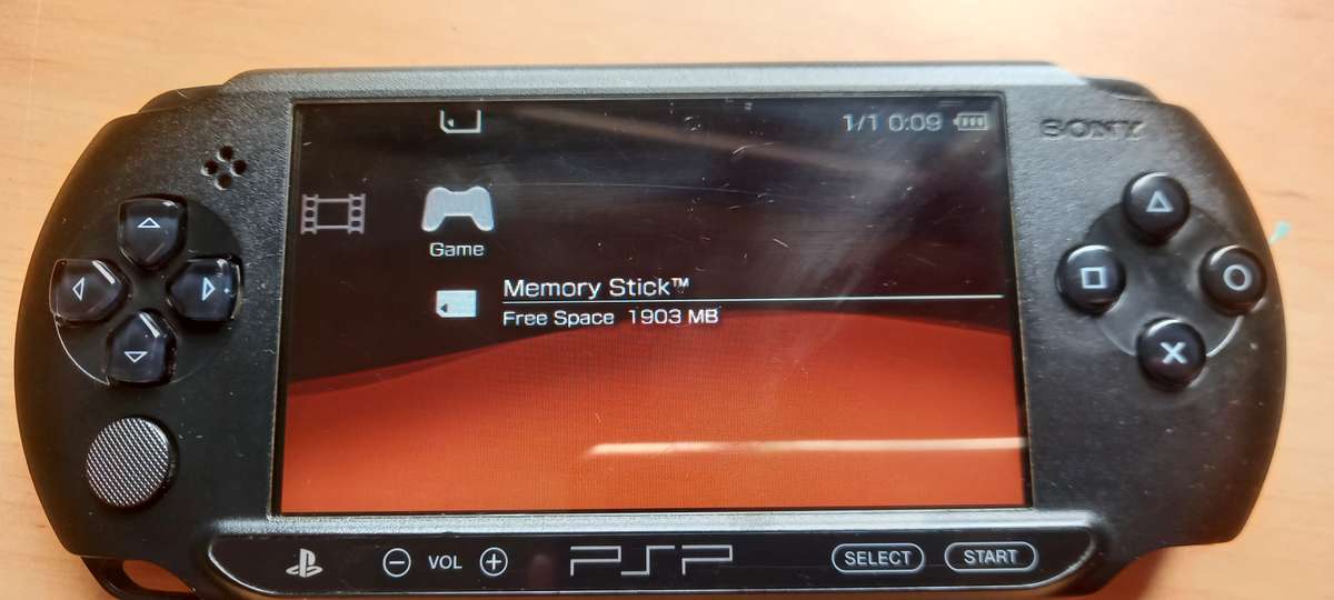 PSP Street + 19 games