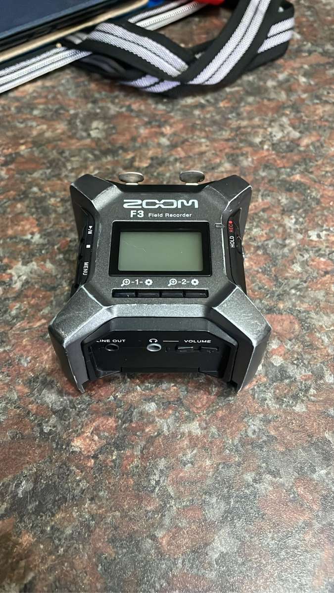 Zoom F-3 Audio Recorder