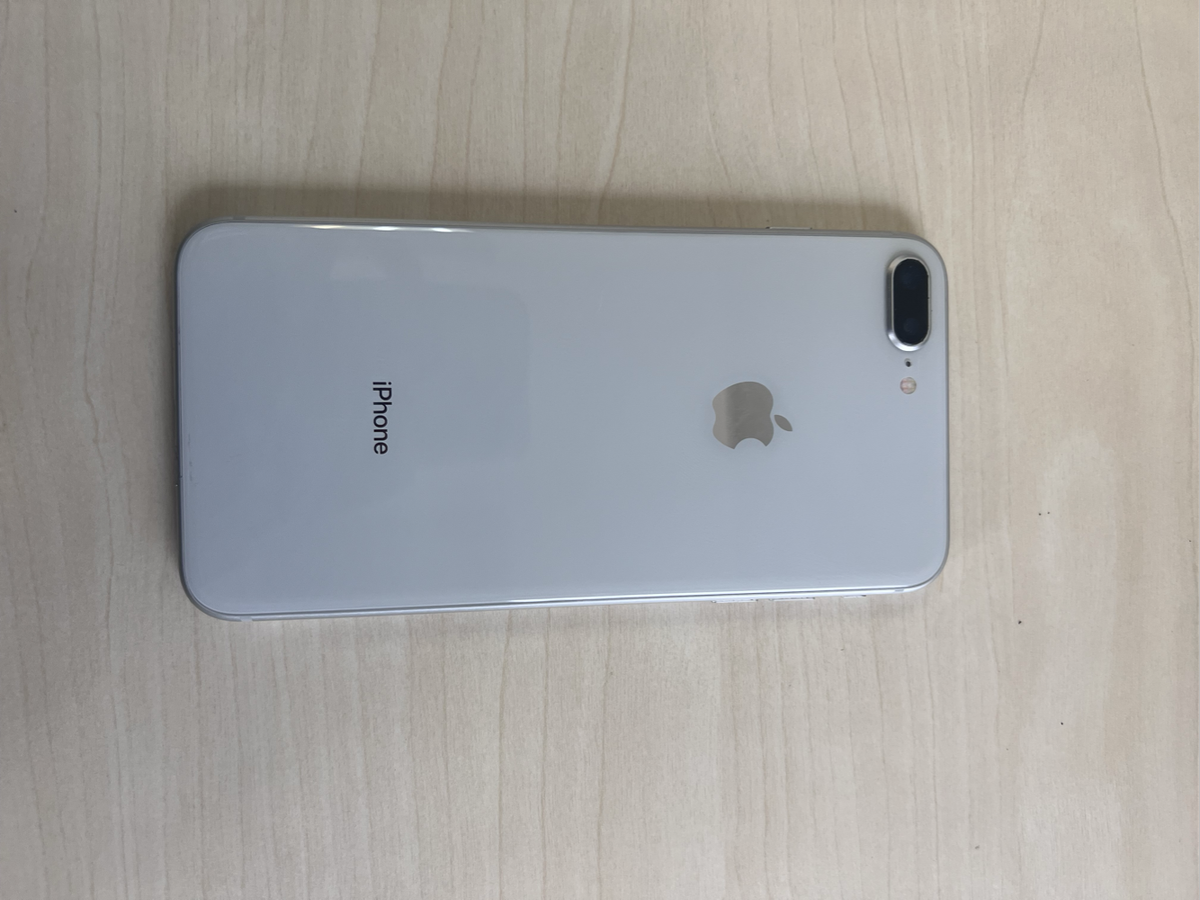 iPhone 8 Plus