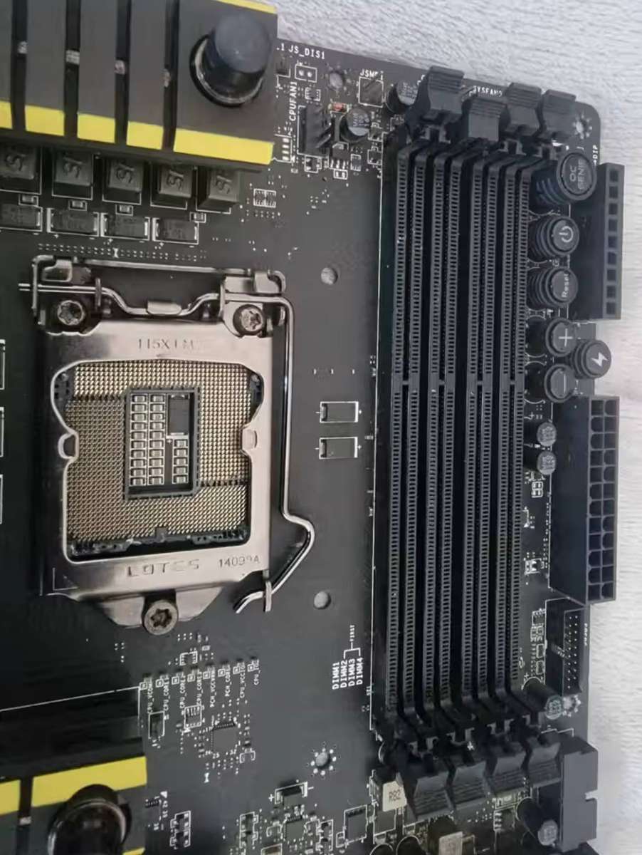 MSI Z97 MPower MAX - Gaming Motherboard 4-Ram Slots! Faulty Mosfets!