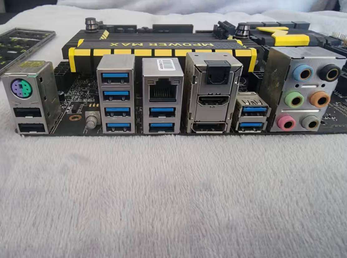 MSI Z97 MPower MAX - Gaming Motherboard 4-Ram Slots! Faulty Mosfets!