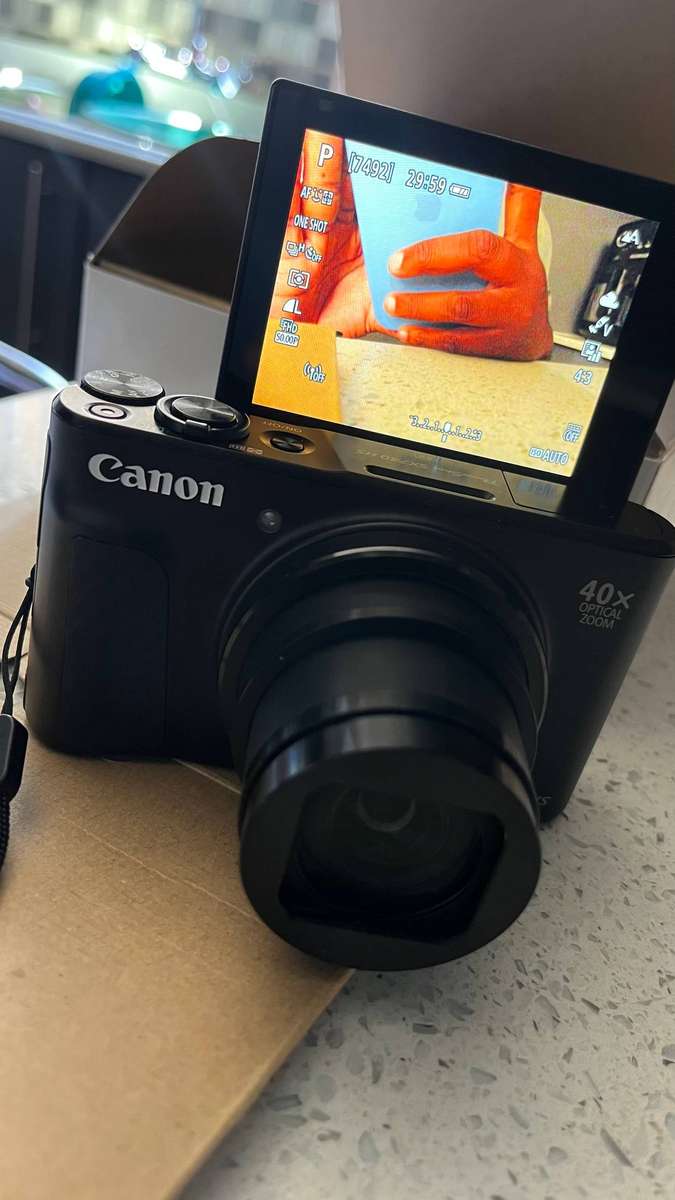 Digital camera