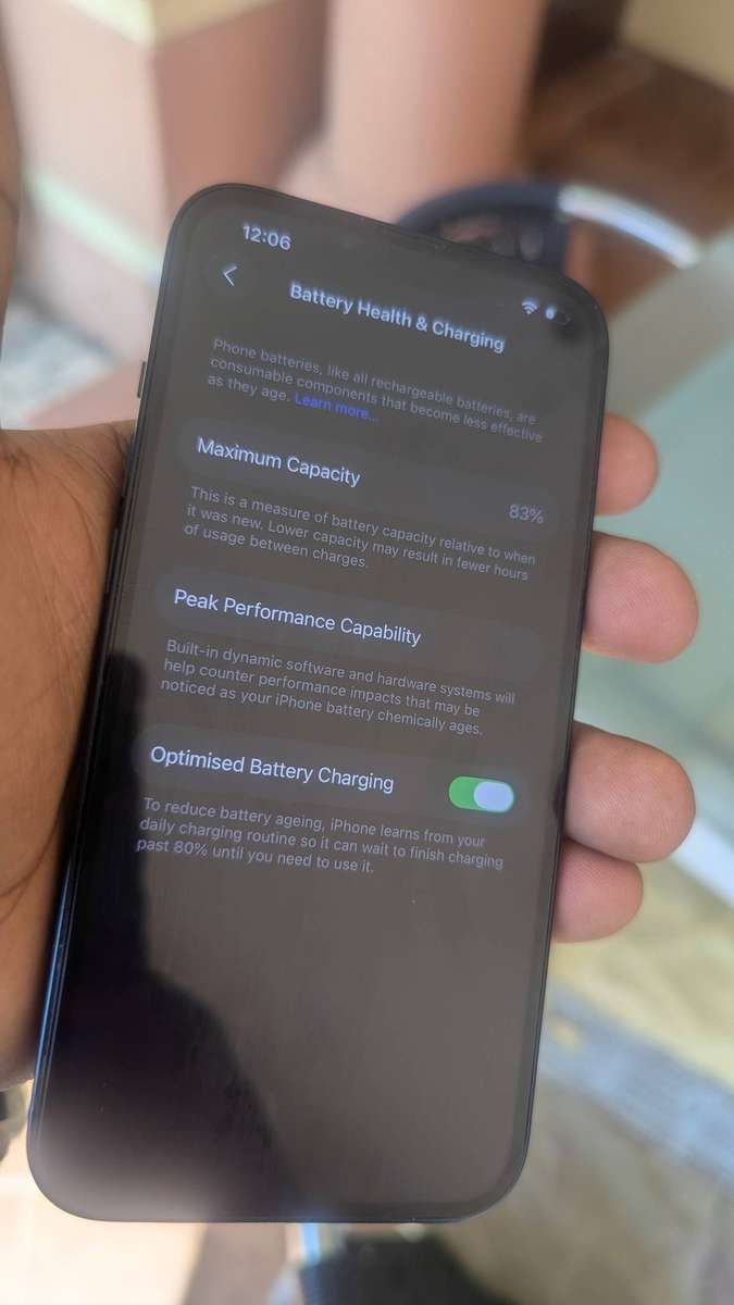 Apple iPhone 13 256GB Black - A2633 Midnight - USB Cable, Screen Protector, Cover