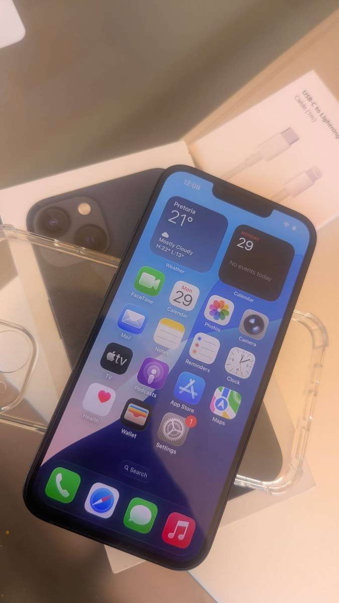 Apple iPhone 13 256GB Black - A2633 Midnight - USB Cable, Screen Protector, Cover