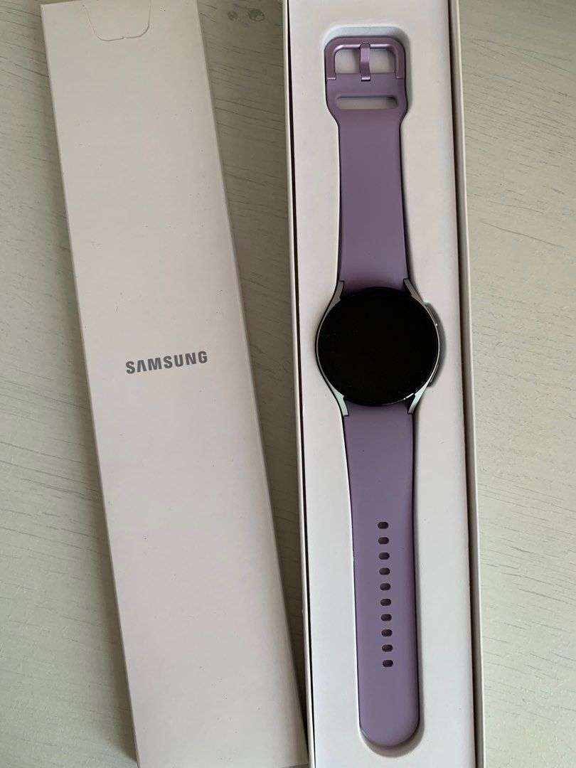 Samsung Galaxy Watch 5 40mm Bluetooth + GPS Used Like New Original Box