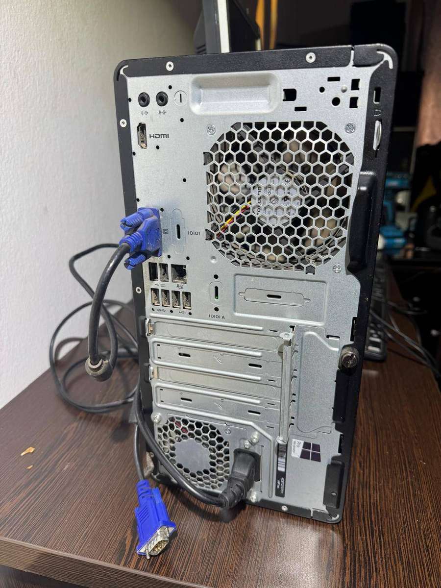 HP 290 G1 Desktop Bundle