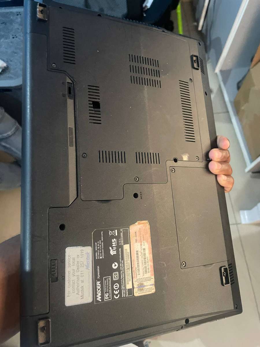 Mecer Laptop core i5