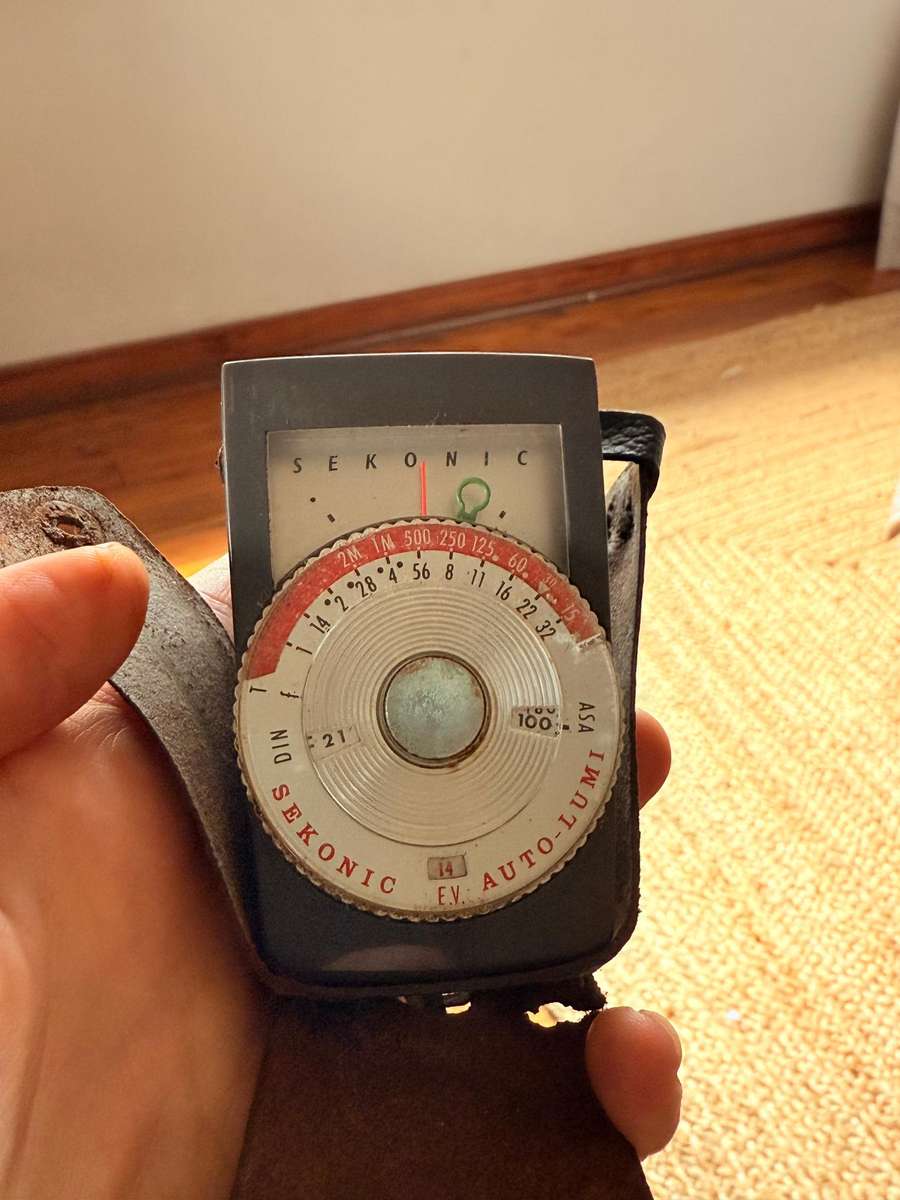 Vintage Sekonic Auto Lumi 86 Exposure Meter W/ Original Box, Case, Tool, Strap