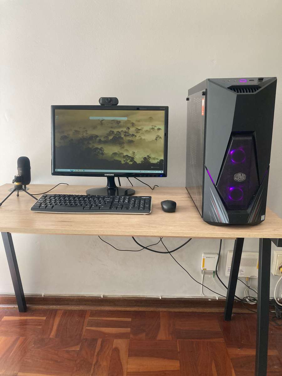 Complete Gaming PC Setup - Custom PC, Samsung Monitor, Wireless Mouse, Webcam, Microphone & Keyboard