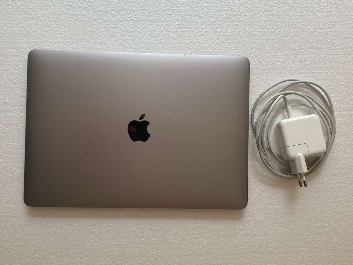 MacBook Air 13" M1 (2020) 8GB RAM 256GB SSD
